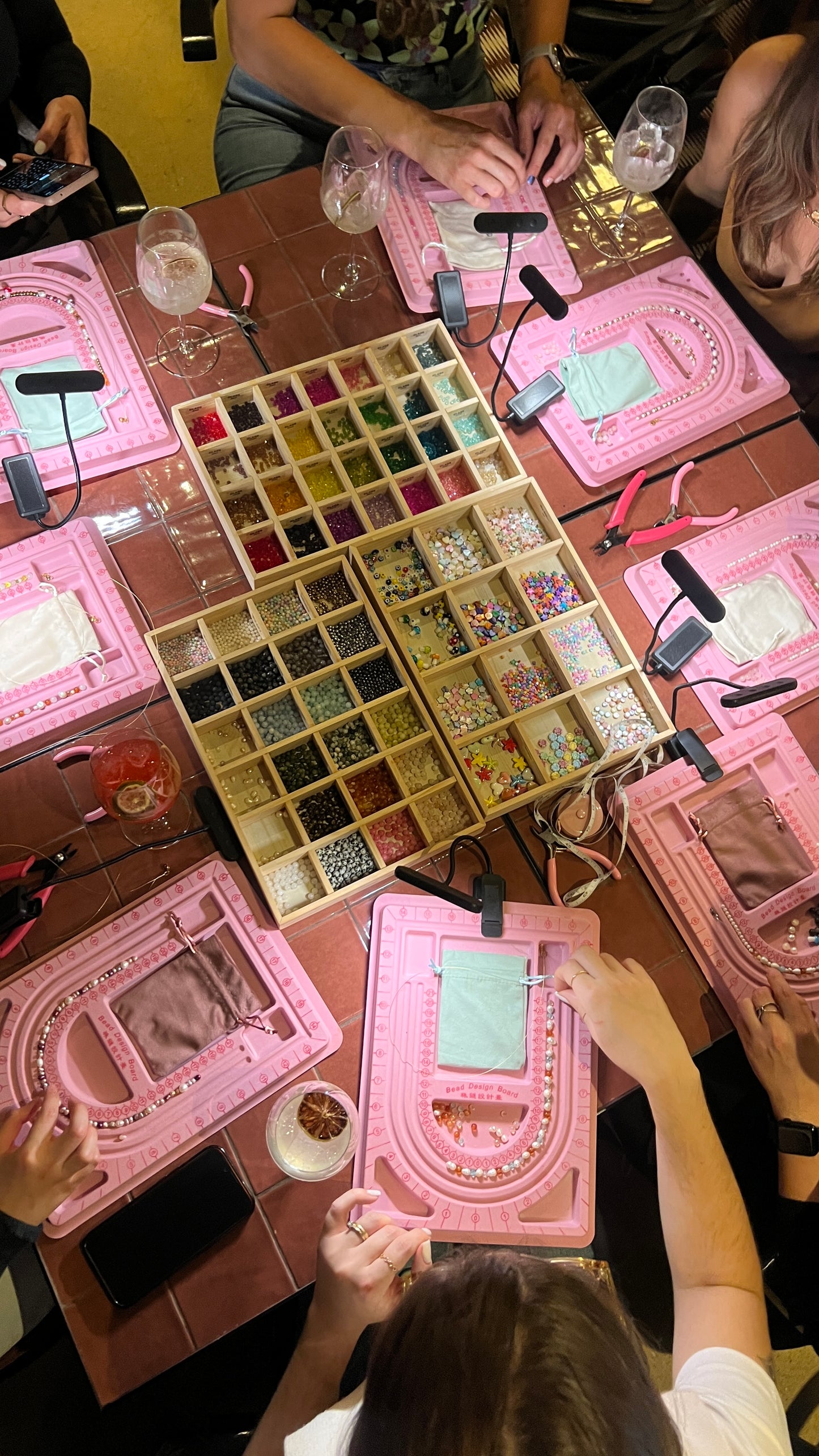 Nov 16th - Sip 'n Craft - Jewelry Edition - Rotterdam